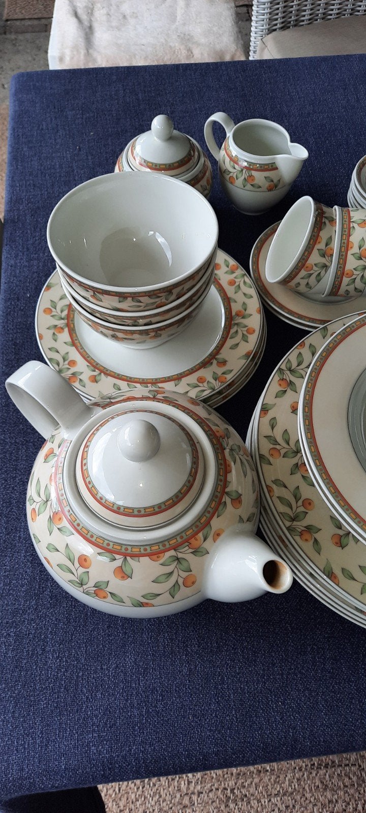 Servies ,koffietijd servies, Ophalen, Zo goed als nieuw