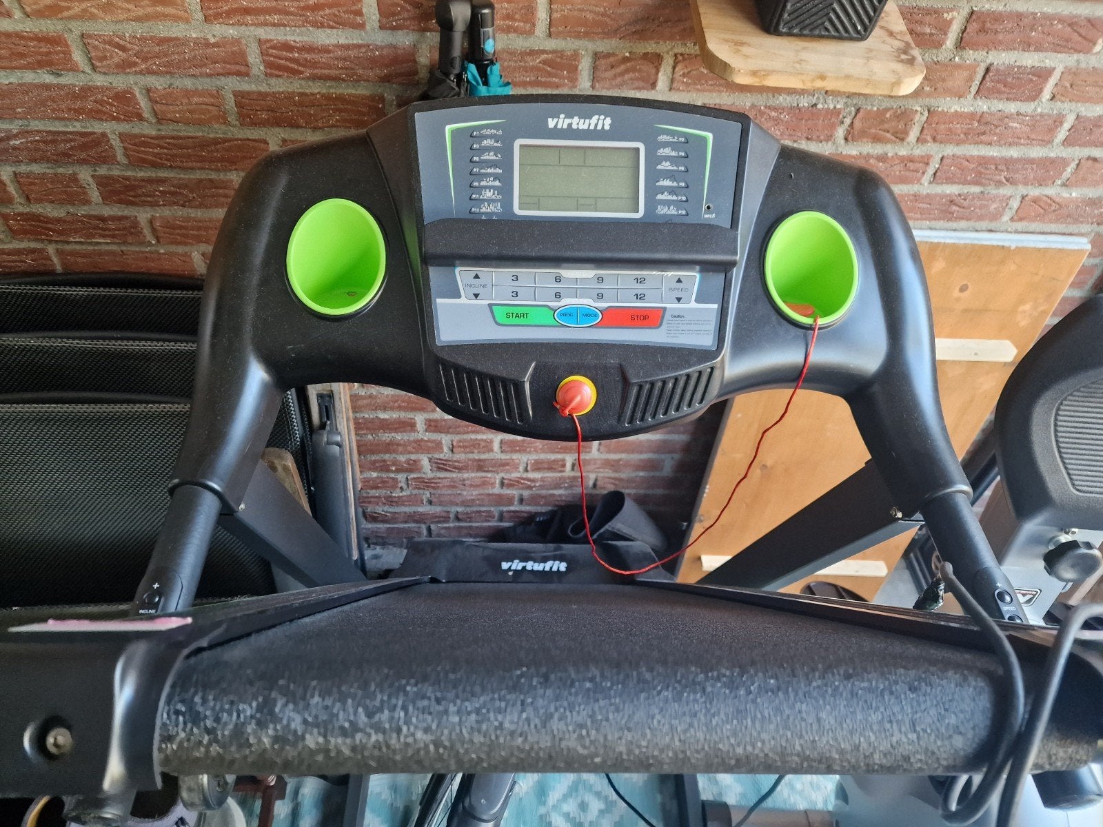 Virtufit TR-100 loopband+roeimachine rambler 3315, voor 200€