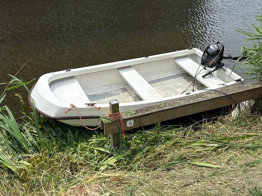 Wato 300 motorbootje / roeibootje met motor 2,5pk 4 takt, Ophalen, Gebruikt, Wato, Dubbelwandig