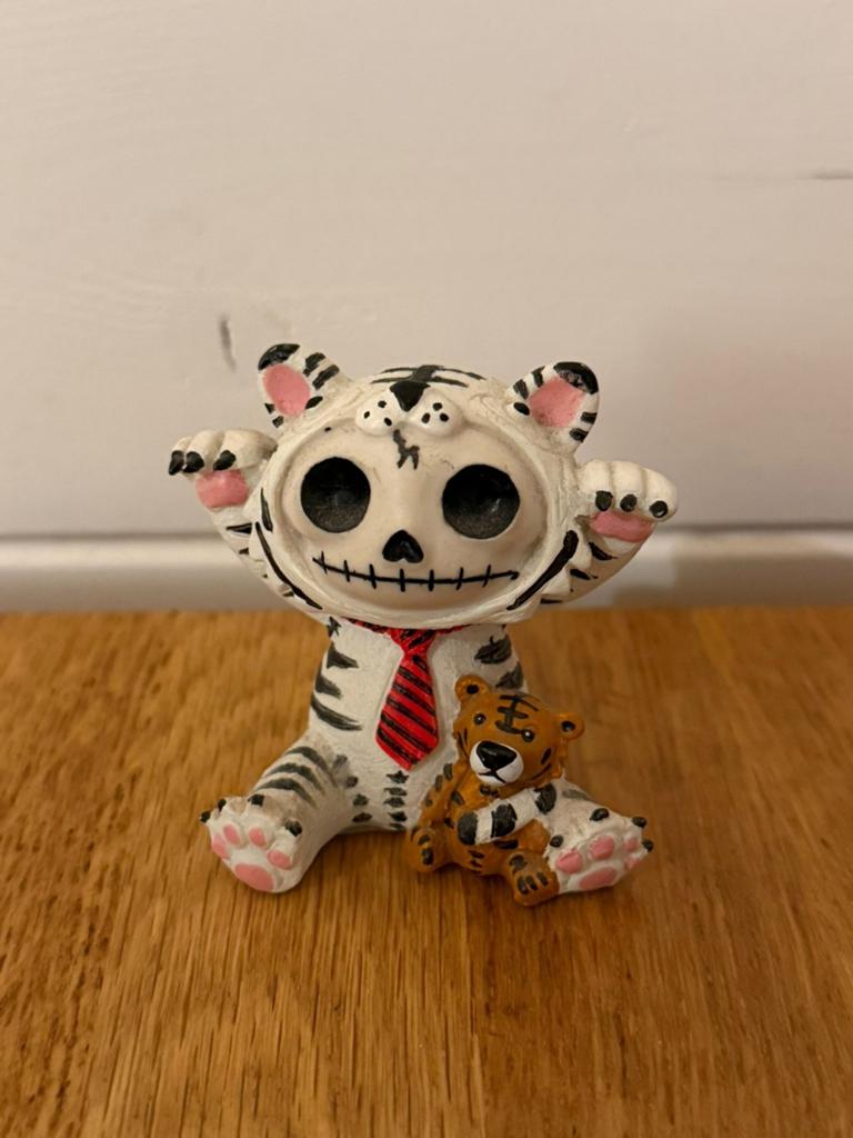Furrybones White Tigrrr - Skelet in Witte Tijger-outfit, Verzamelen, Beelden en Beeldjes, Nieuw, Fantasy, Ophalen of Verzenden