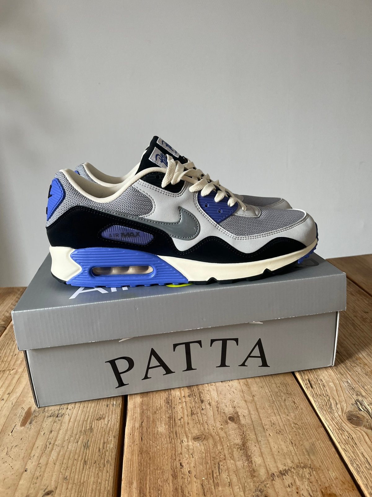 Nike Air Max 90 Patta SP Sapphire maat 45,5 nieuw!, Kleding | Heren, Schoenen, Ophalen of Verzenden, Nieuw, Blauw, Sneakers of Gympen
