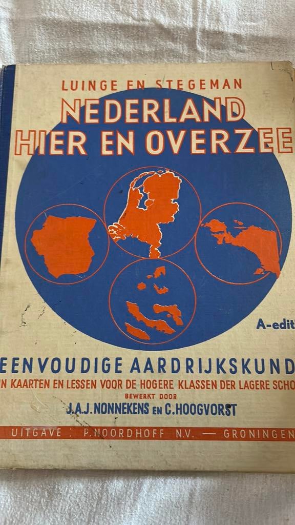 Atlas 1958 Nederland hier en overzee 44 bladzijden, Antiek en Kunst, Ophalen of Verzenden