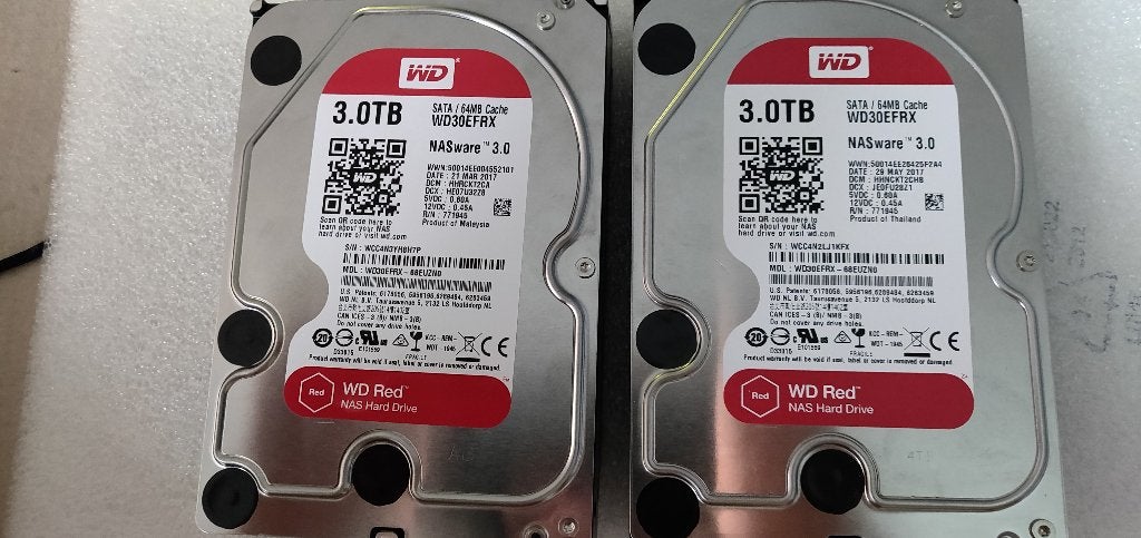 2x Western Digital WD Red 3TB WD30EFRX | NAS CMR SATA 6Gb/s, Computers en Software, Harde schijven, Ophalen, Intern, Gebruikt