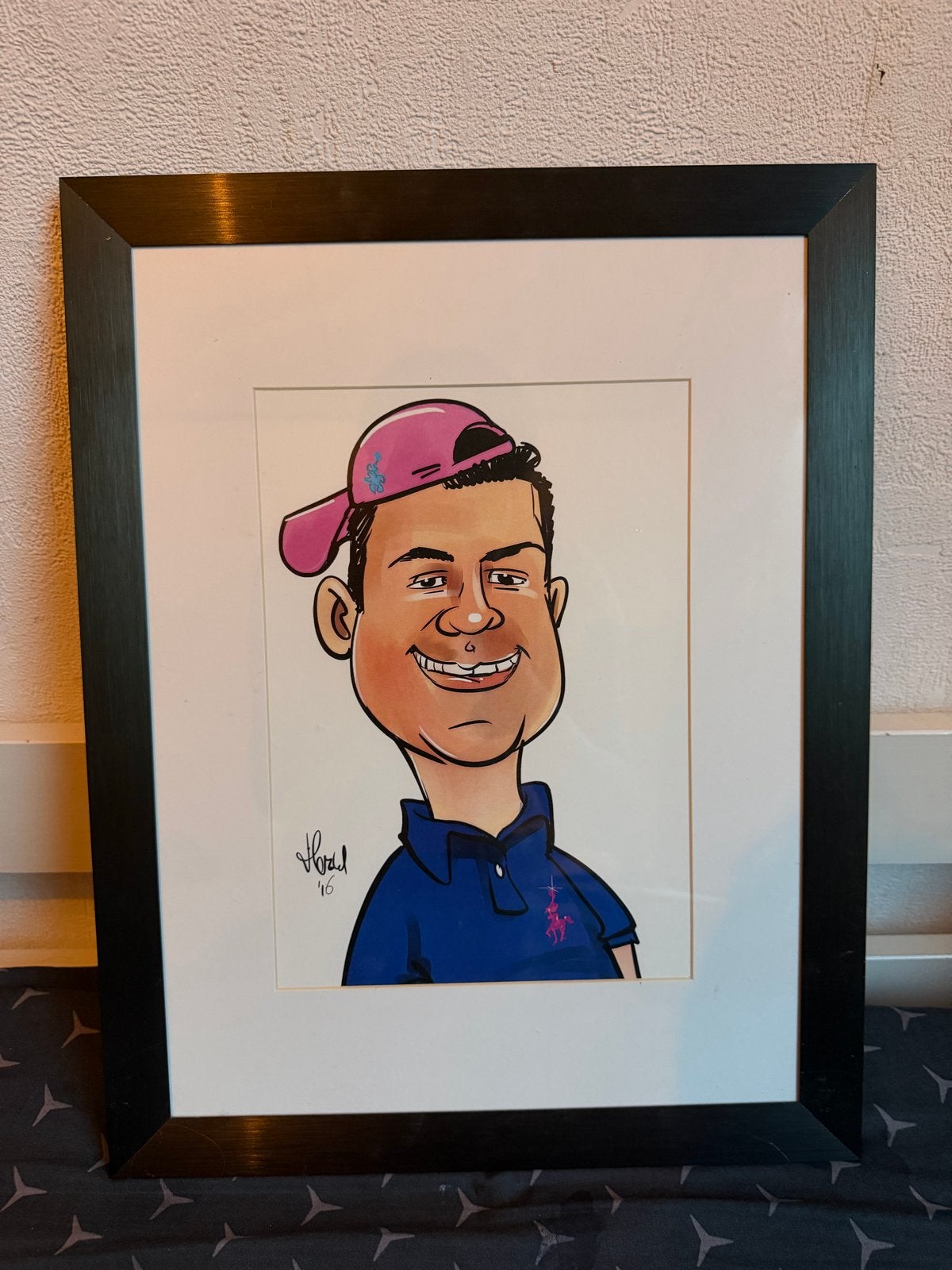 Grappige Karikatuur Tekening in Lijst, Ophalen of Verzenden, Tekening, Gemengde techniek, Gesigneerd