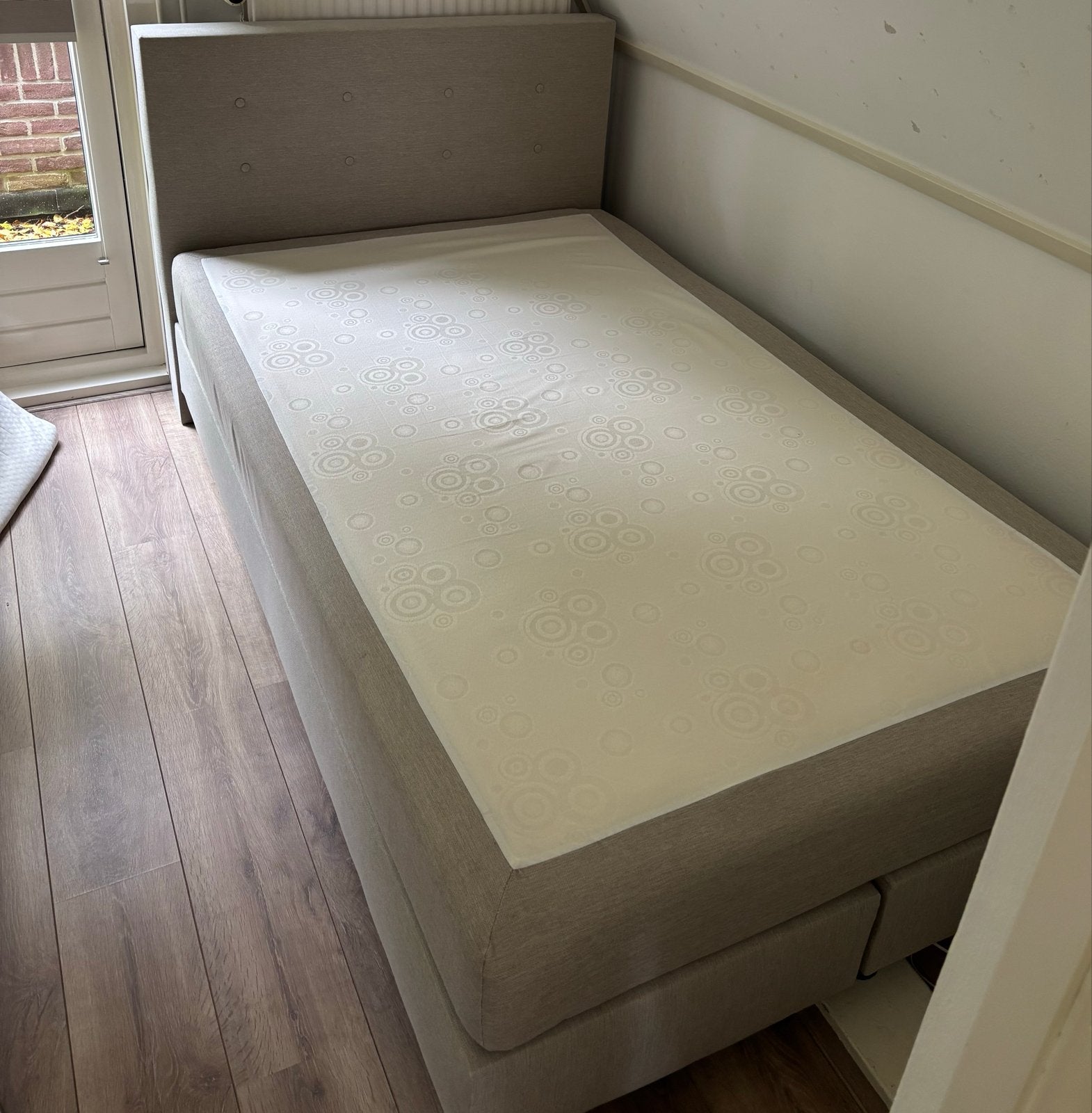 Boxspring 120x200 incl. topper - z.g.a.n., Ophalen, Zo goed als nieuw, Twijfelaar, 120 cm
