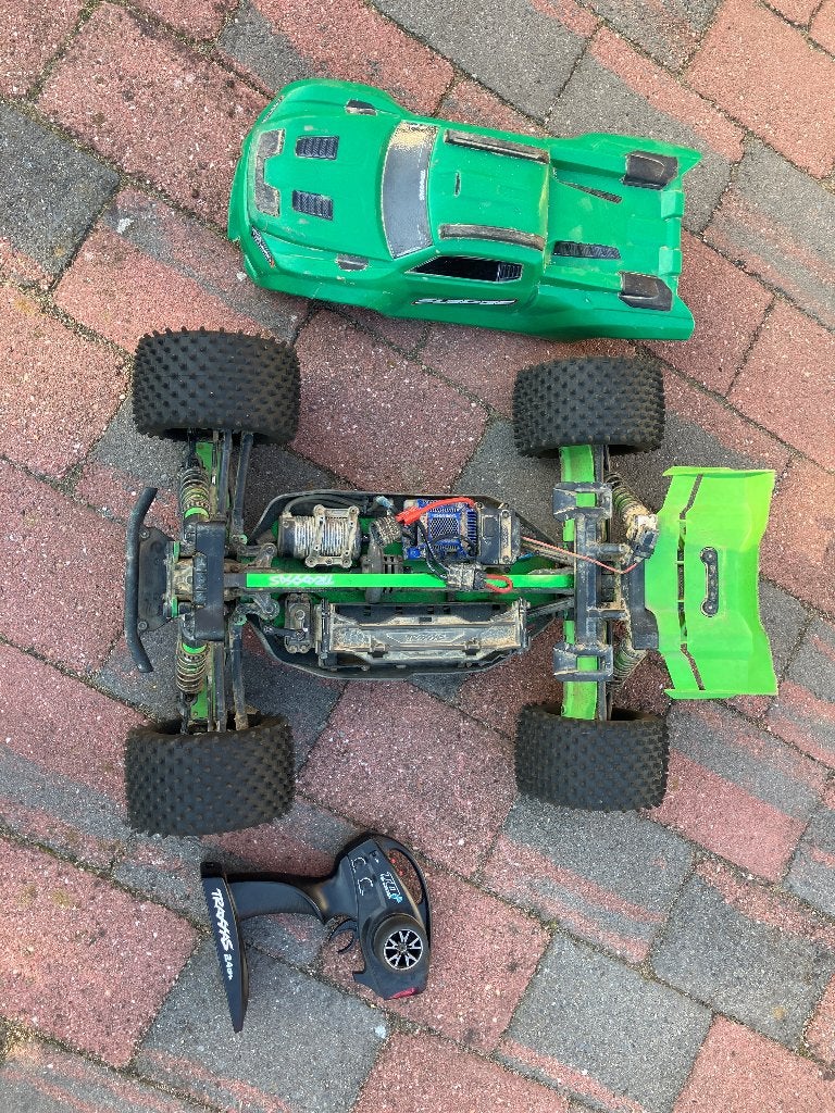 Traxxas sledge, Hobby en Vrije tijd, Elektro, Gebruikt, Auto offroad, Ophalen of Verzenden
