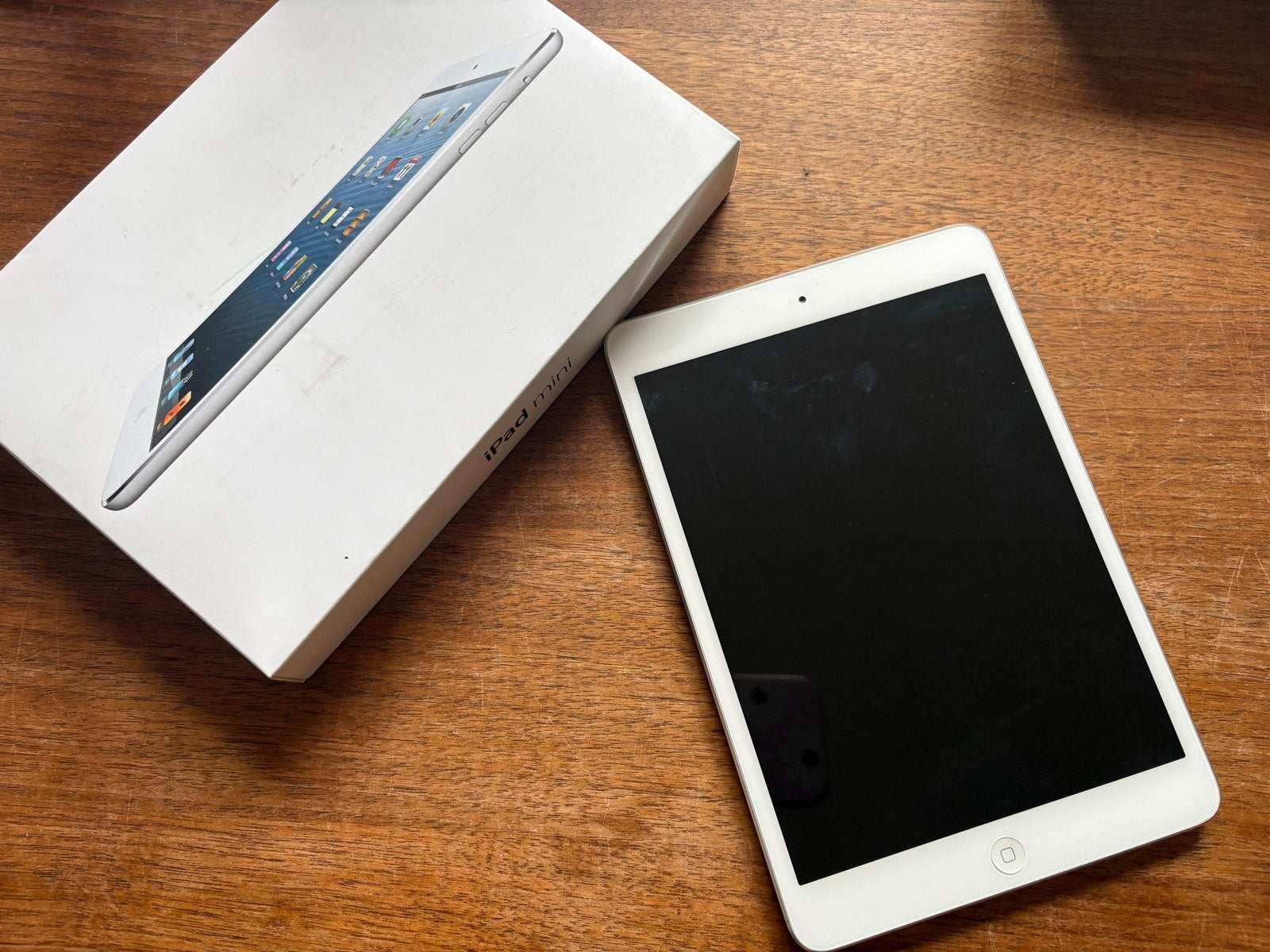 Apple iPad mini (1e generatie) - 16GB Wi-Fi, Computers en Software, Gebruikt, Wit, Ophalen of Verzenden, 7 inch of minder