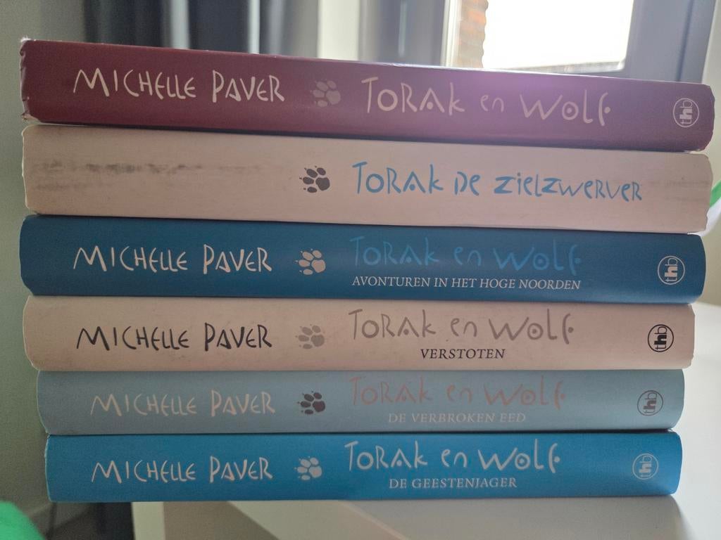 Torak en Wolf serie - Michelle Paver (6 boeken), Boeken, Ophalen of Verzenden, Gelezen, Michelle Paver, Fictie