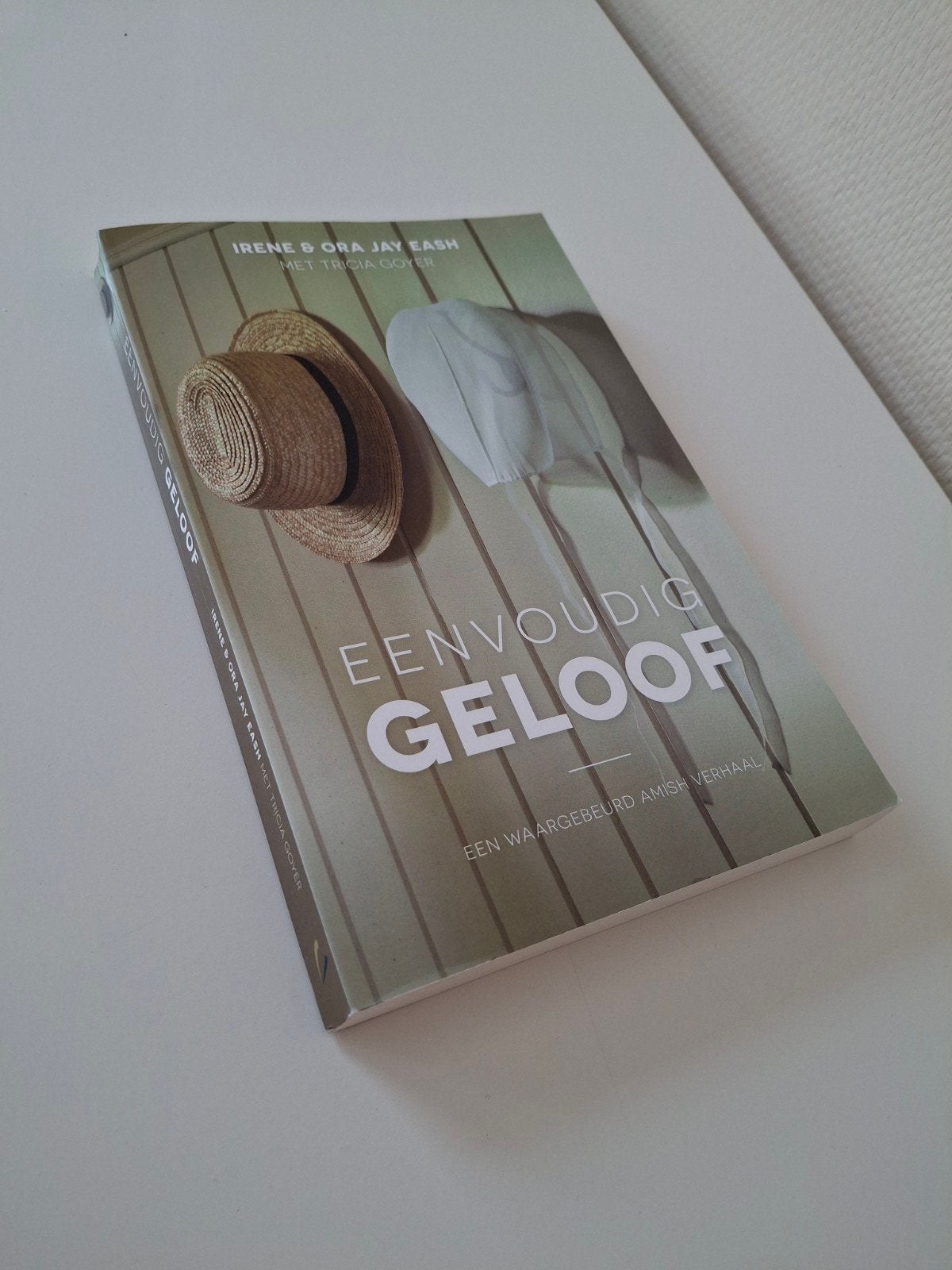 Ora Jay Eash - Eenvoudig geloof, Ophalen of Verzenden, Zo goed als nieuw, Ora Jay Eash; Irene Eash