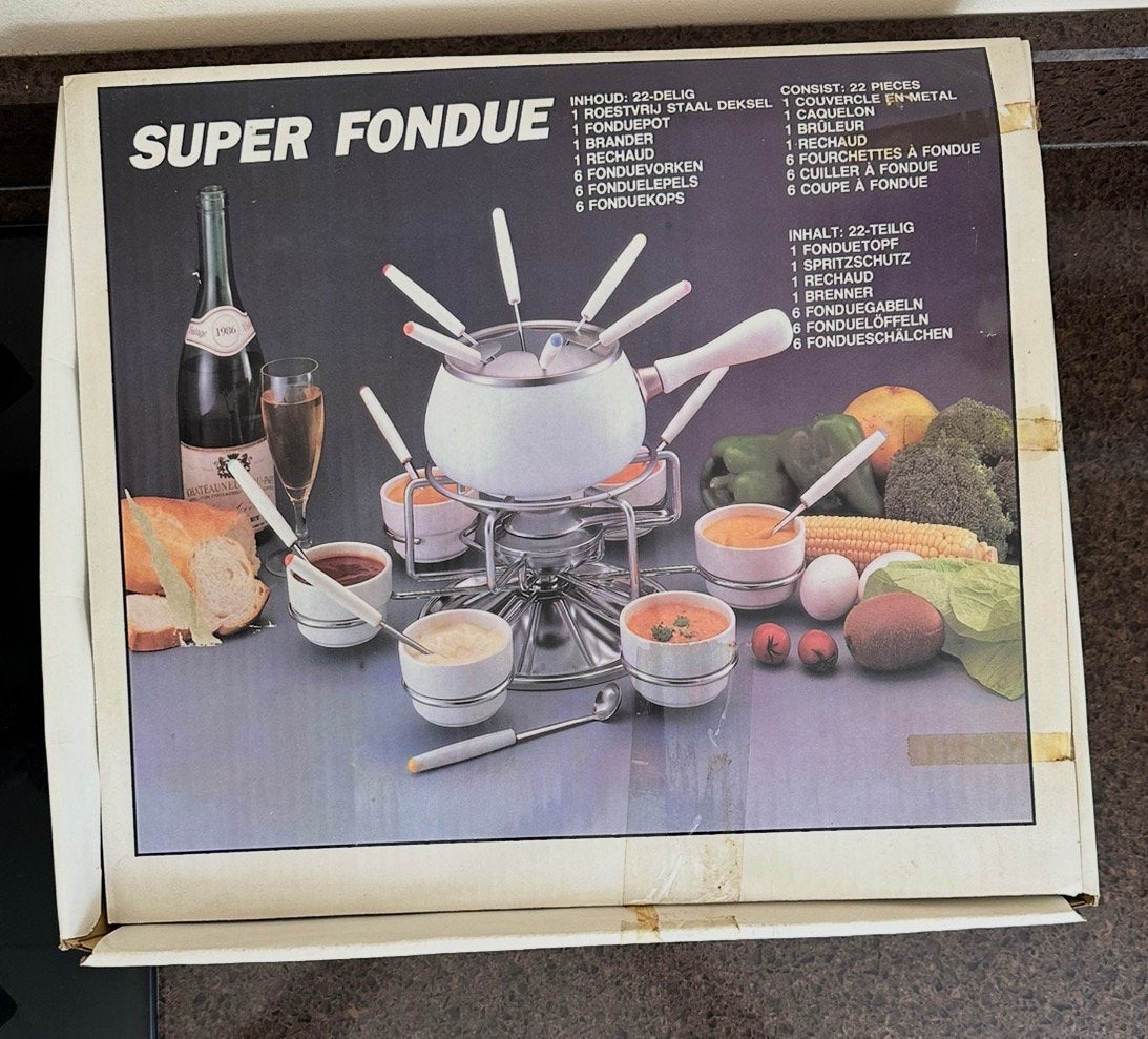 Te koop vintage fondue set. Ongebruikt!, Witgoed en Apparatuur, Gourmetstellen, Ophalen, Nieuw