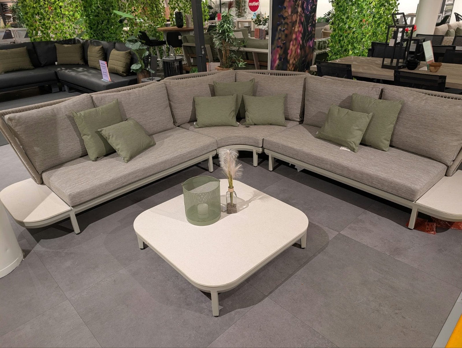 SHOWROOM SALE APELDOORN