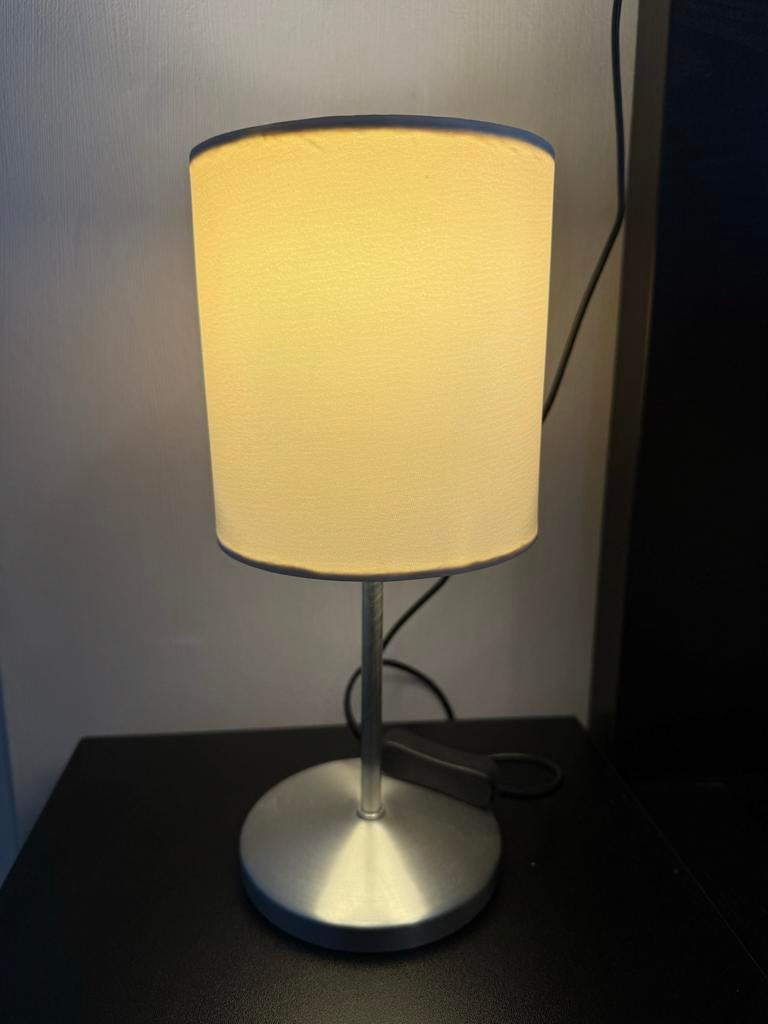Set van 2 IKEA Tafellampen - Schoon Design, Gezellig Licht, Ophalen, Zo goed als nieuw, Metaal, Minder dan 50 cm