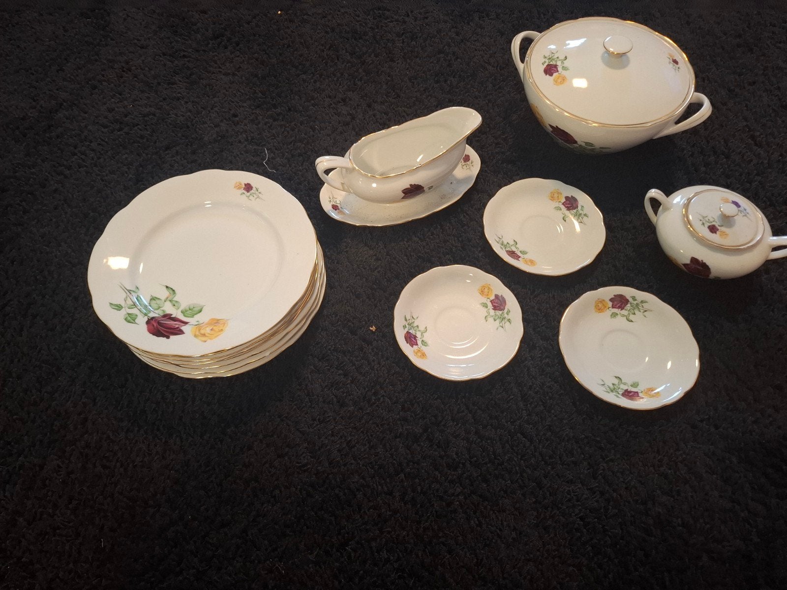 Vintage Servies Set met Rozen Decor - 8 Borden &Serveerdelen, Ophalen of Verzenden