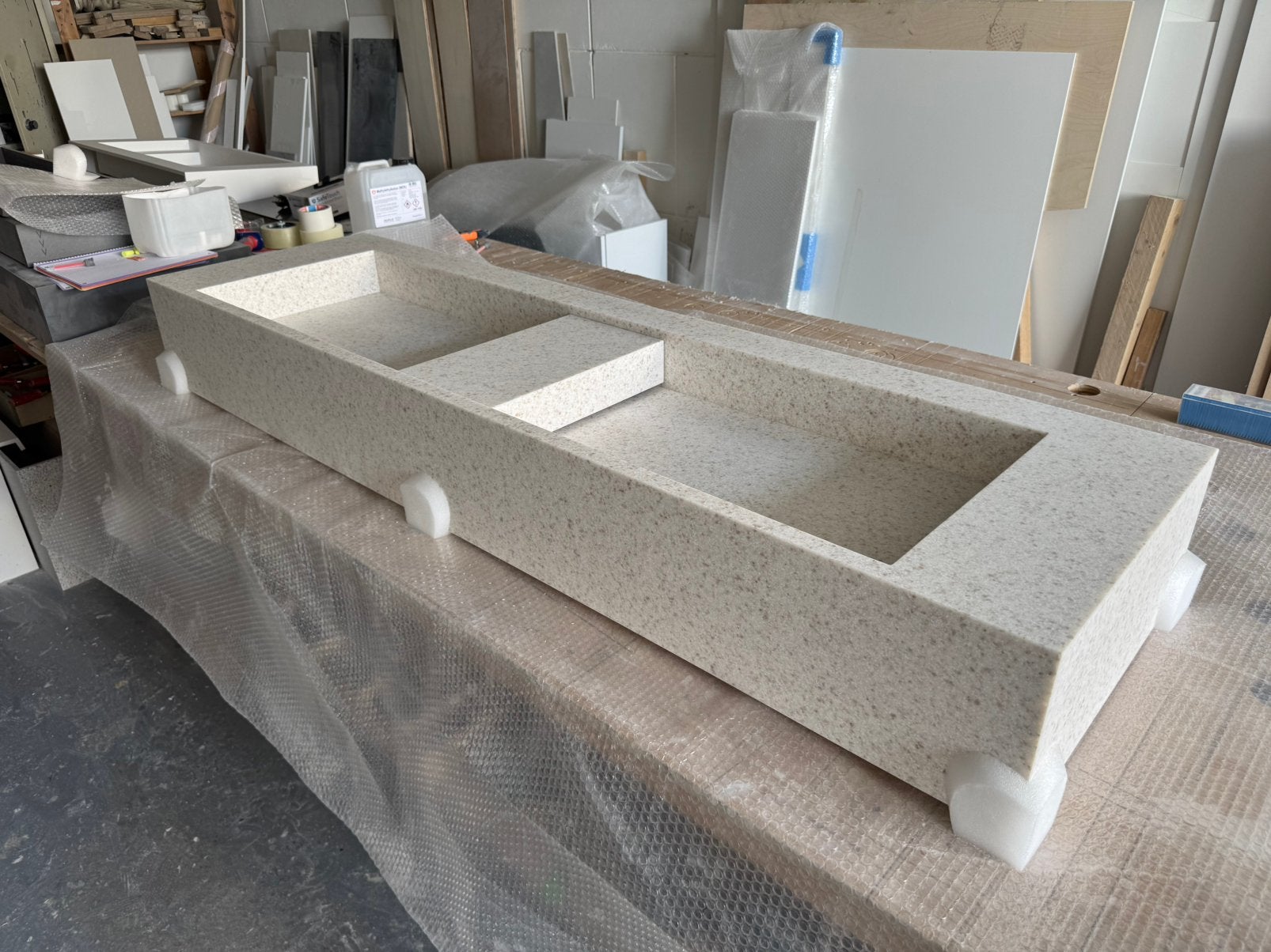 Hi-macs solid surface wastafel 1.60 mtr, Huis en Inrichting, Badkamer | Badkamermeubels, Ophalen, 150 tot 200 cm, Nieuw, Minder dan 100 cm