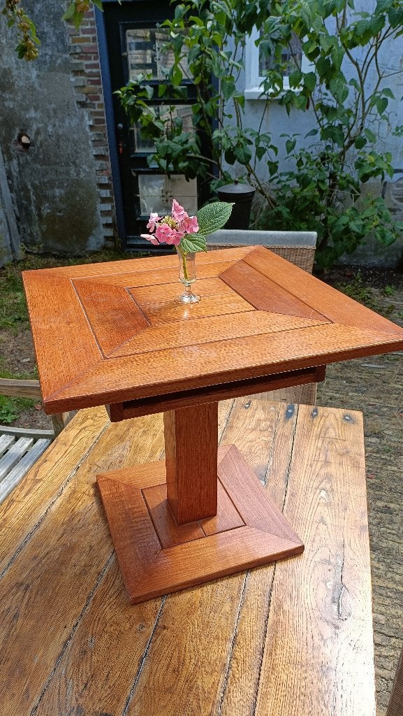 Massief houten bijzettafel - L x B x H: 54 x 54  x 52 cm, Minder dan 55 cm, Gebruikt, Vierkant, Klassiek, Tijdloos