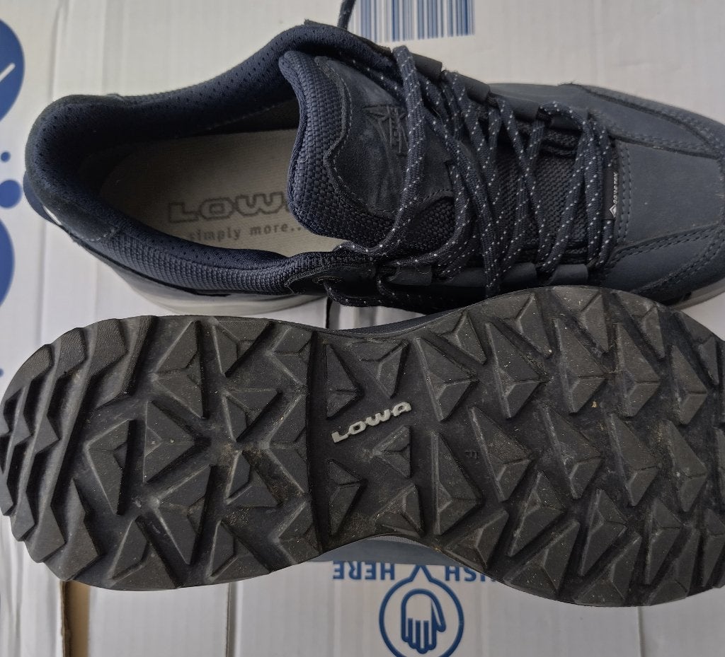 Wandelschoen, Ophalen of Verzenden, Zo goed als nieuw, Schoenen