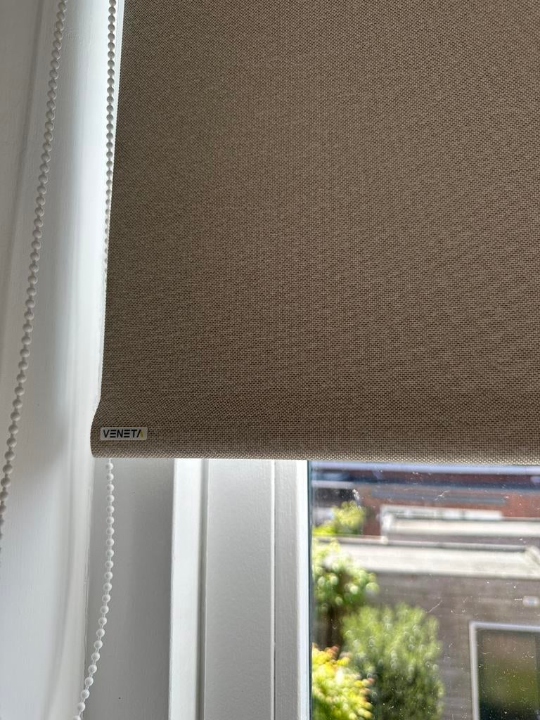 Rolgordijn Veneta nog geen jaar oud!, Ophalen of Verzenden, Zo goed als nieuw, Beige, Rolgordijn