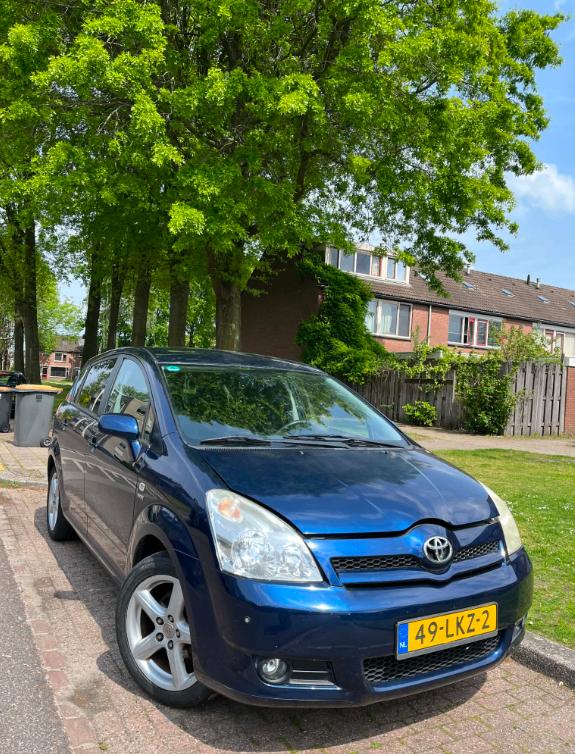 Toyota Corolla Verso 1.8 Vvt-i 2005 - 7 personen, Auto's, Toyota, Zwart, 129 pk, Blauw, 7 stoelen