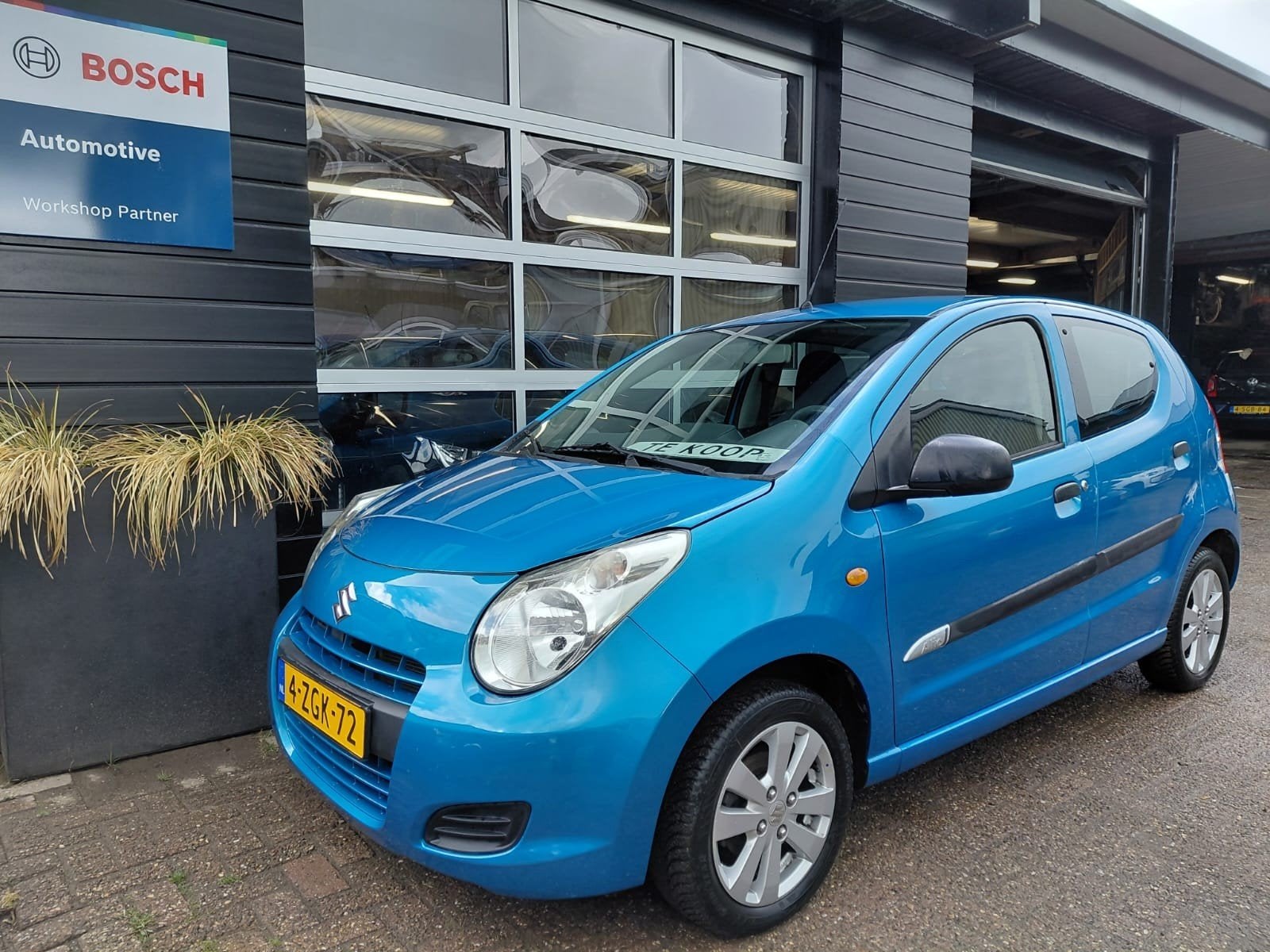Suzuki Alto 1.0 2015 Blauw 98... km !!!, Auto's, Suzuki, Voorwielaandrijving, Stof, Origineel Nederlands, Handgeschakeld