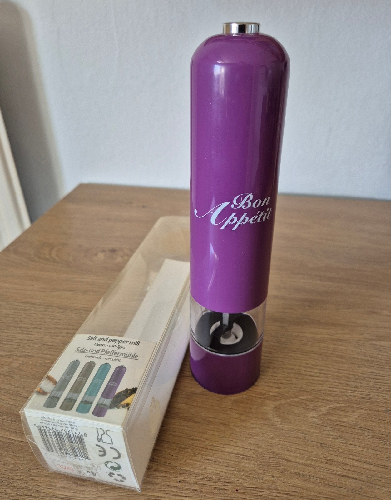 Elektrische peper- of zoutmolen in de kleur paars, Ophalen of Verzenden, Nieuw
