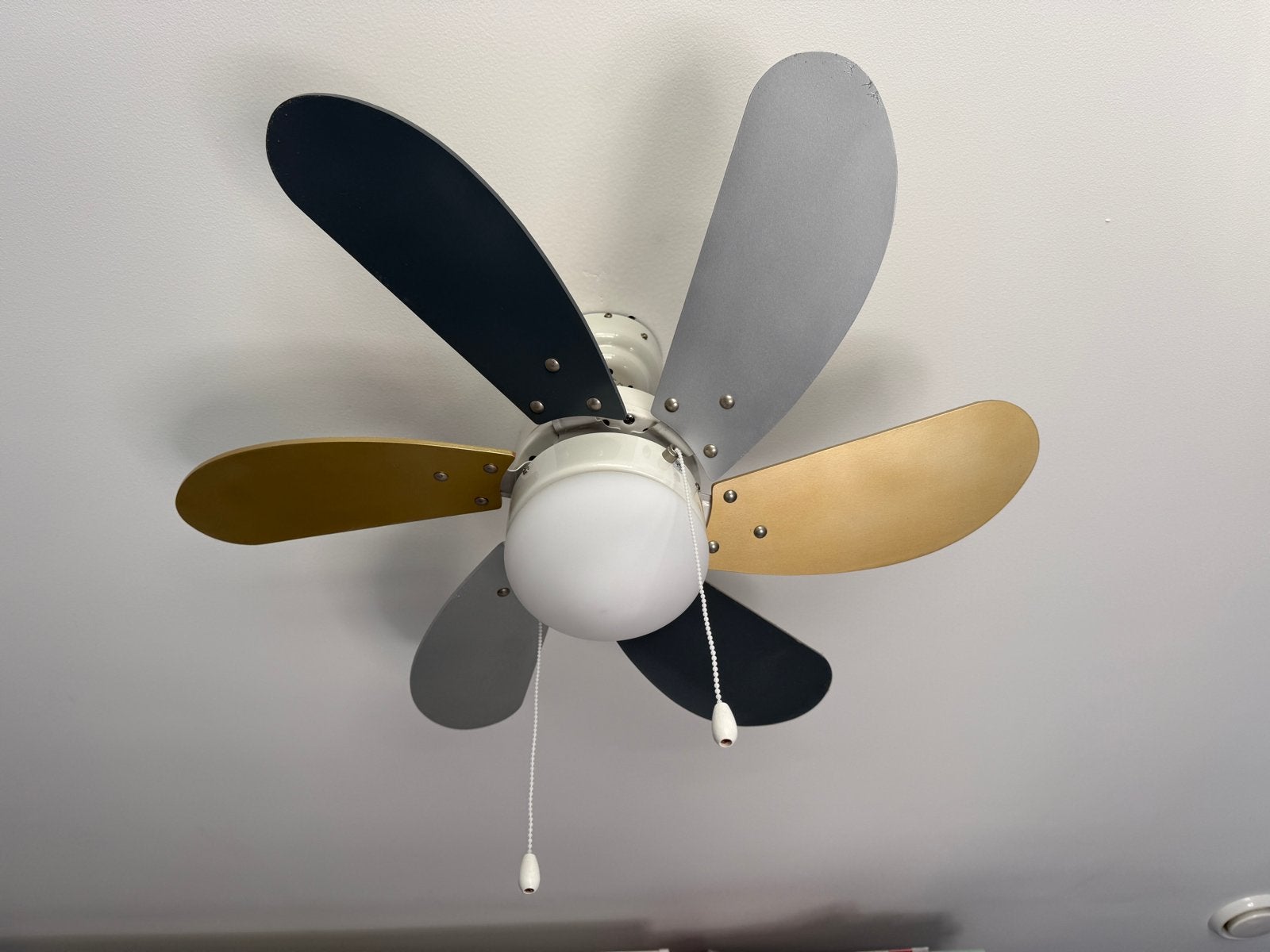 Plafondventilator 80cm met verlichting  dit weekend 30 euro., Ophalen, Gebruikt