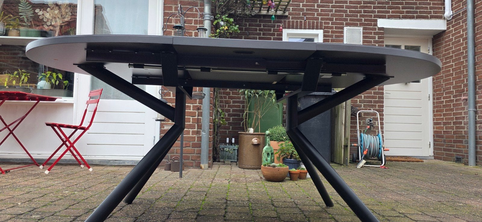 Taro Goossens Meubelen Eettafel - Zo goed als nieuw, Ophalen, 200 cm of meer, Kunststof, Zo goed als nieuw