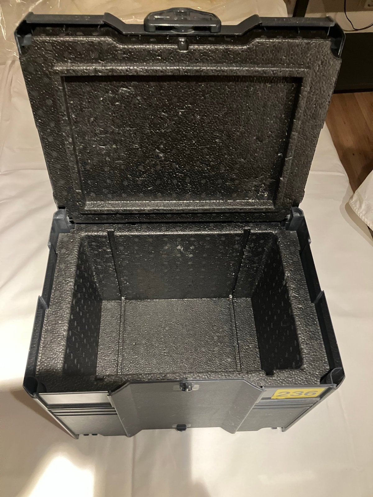 T-lock 4 geïsoleerde / koelbox - Gebruikt maar schoon, Ophalen of Verzenden, Gebruikt