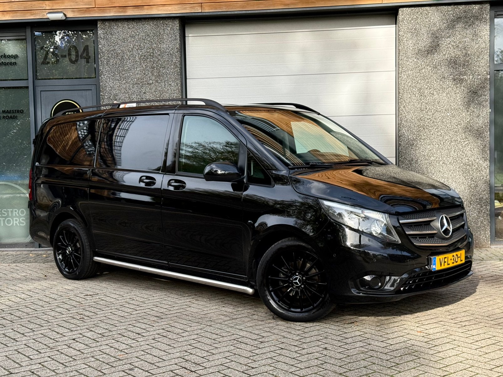 Mercedes-Benz Vito L2 114 CDI 2020 Airco Automaat Trekhaak, Auto's, Dealer onderhouden, 4 cilinders, 1905 kg, Zwart
