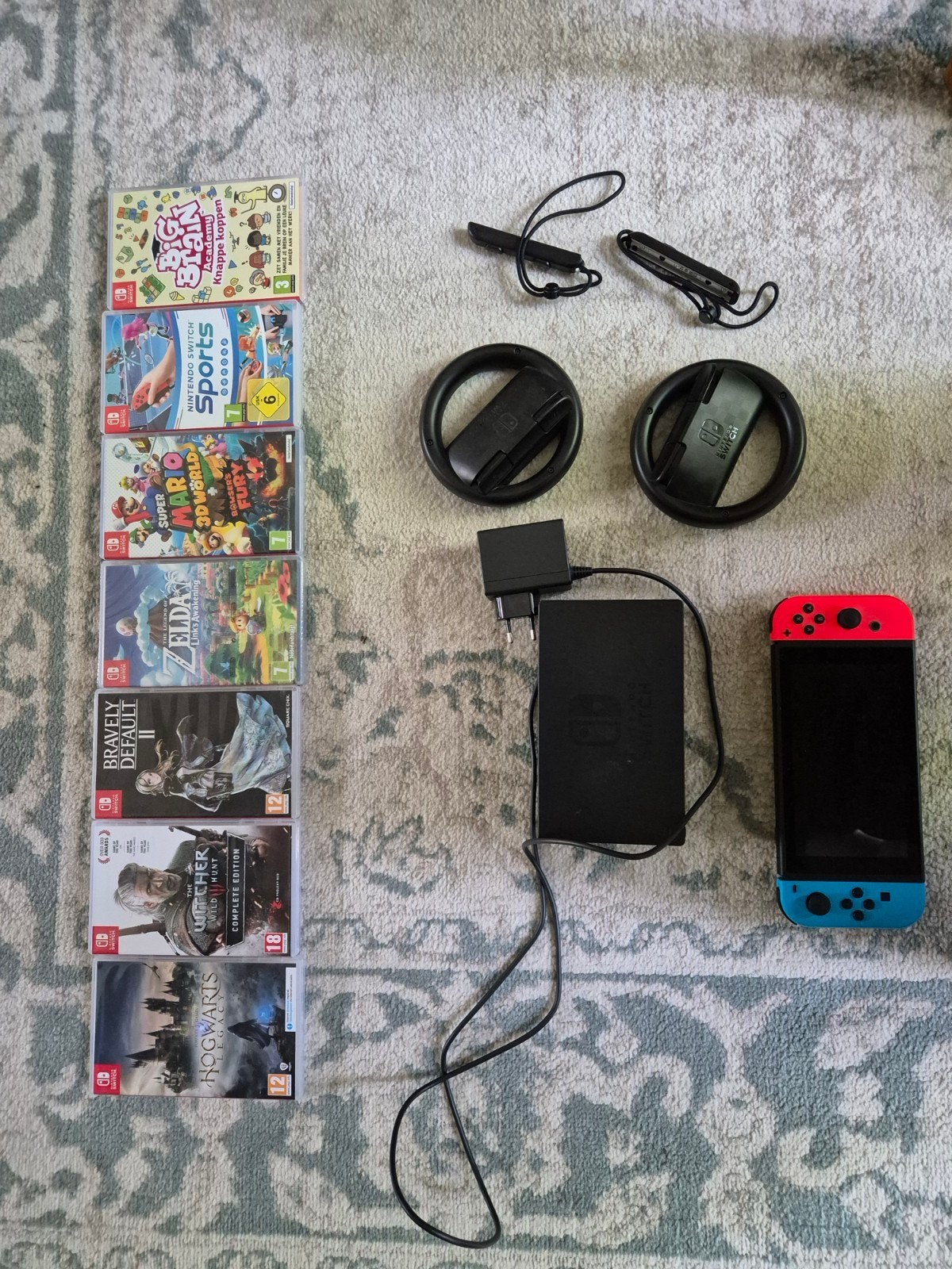 Nintendo Switch met 7 games en accessoires, Met 2 controllers, Ophalen of Verzenden, Switch Original, Gebruikt