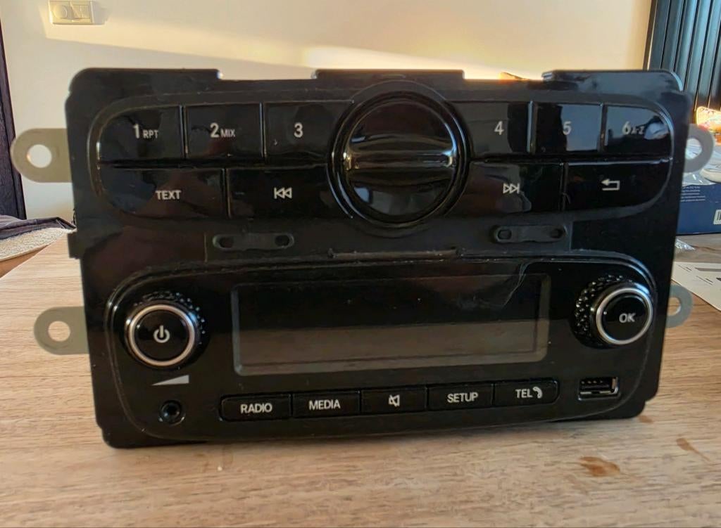 Originele Smart Radio - Perfecte Staat, Auto diversen, Autoradio's, Ophalen of Verzenden, Zo goed als nieuw
