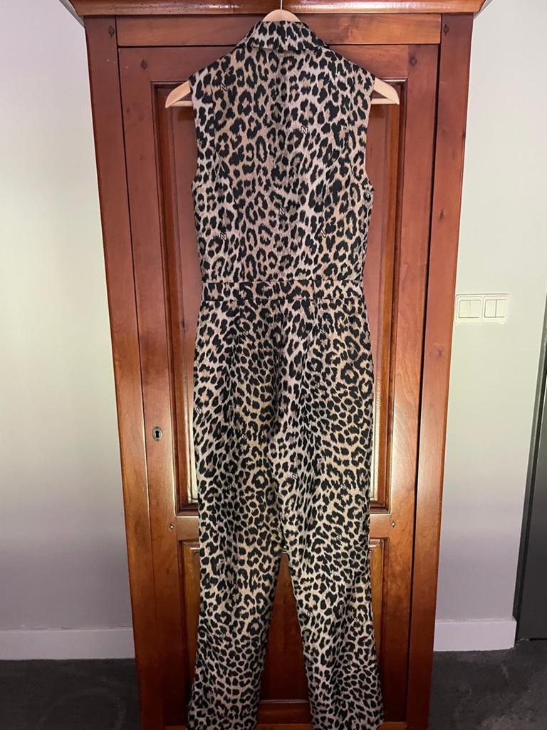 Nikkie jumpsuit met luipaardprint - Maat 32, Kleding | Dames, Jumpsuits, Ophalen, Zo goed als nieuw, Maat 34 (XS) of kleiner, Overige kleuren