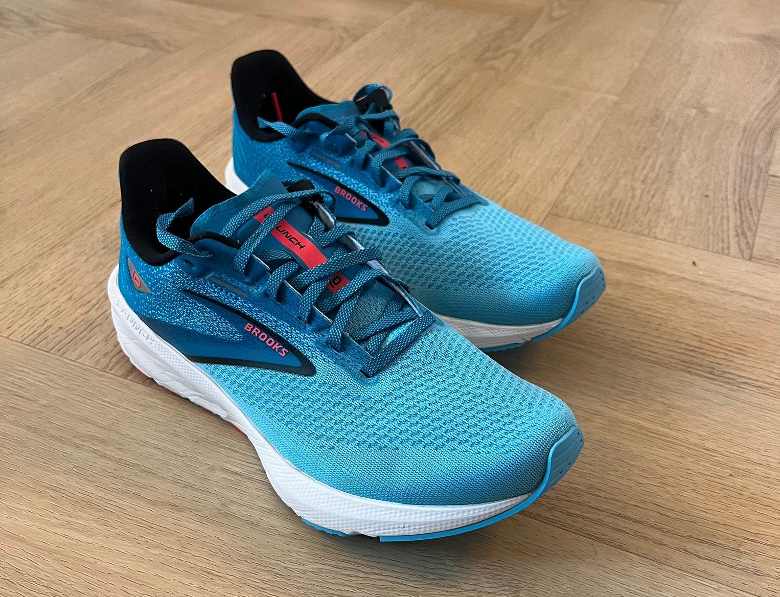 Brooks Launch 10 hardloopschoenen, Sport en Fitness, Loopsport en Atletiek, Overige merken, Gebruikt, Hardloopschoenen, Ophalen of Verzenden