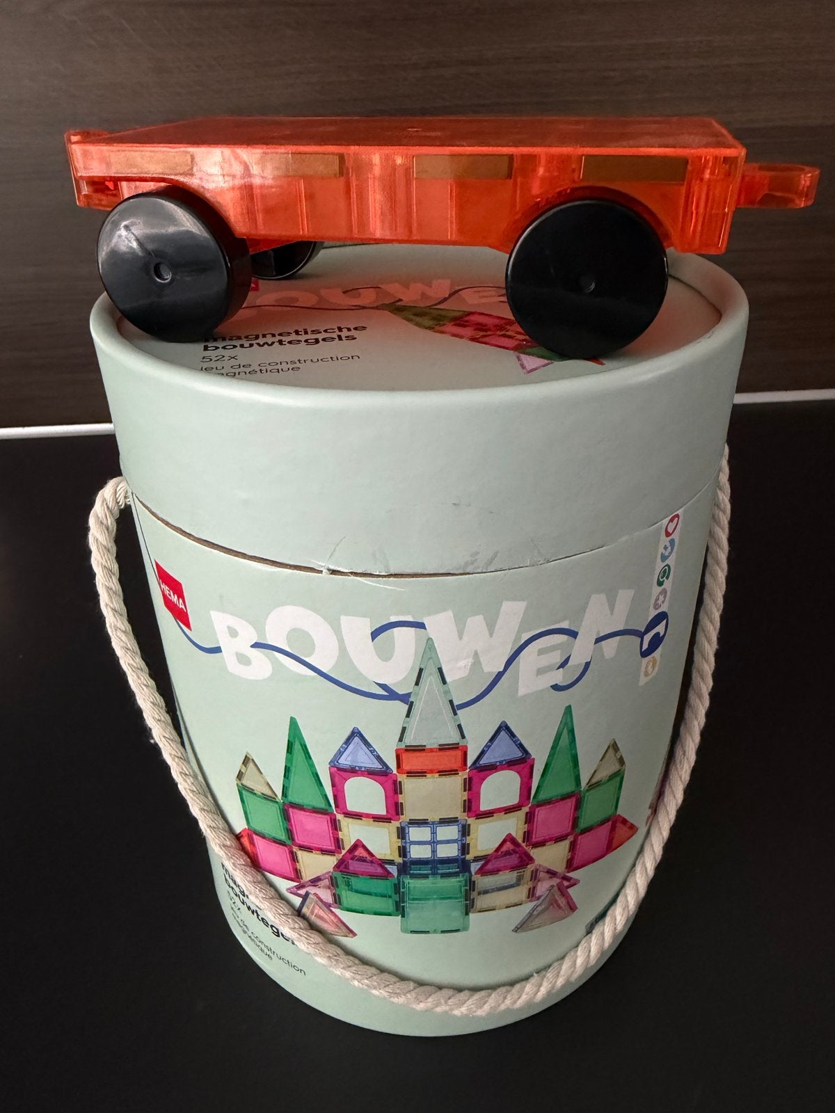 Hema Magnetische Bouwtegels 52x met wagentje, Kinderen en Baby's, Ophalen, Zo goed als nieuw, Overige merken