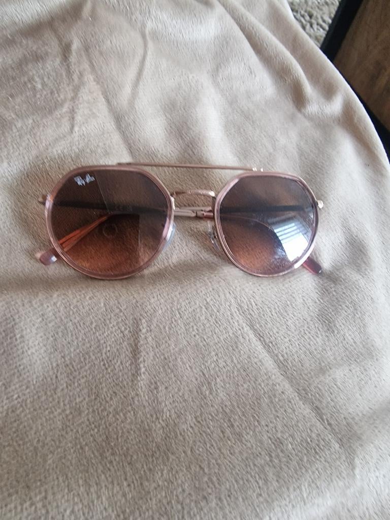 Zonnebril Ray-Ban, Ophalen of Verzenden, Zo goed als nieuw, Ray-Ban