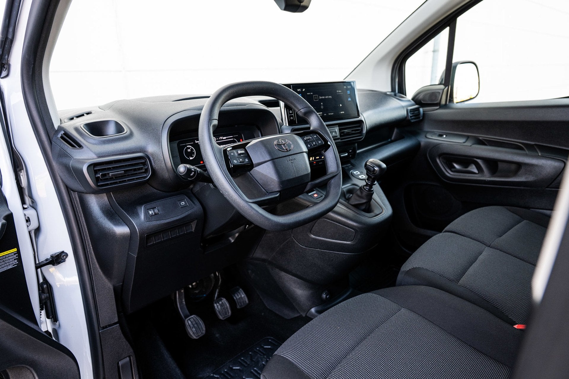 Toyota Proace City 1.2 Turbo 110pk L2 Long 3-PRS |Navi|Camer, Voorwielaandrijving, Gebruikt, 1199 cc, Automatische klimaatregeling