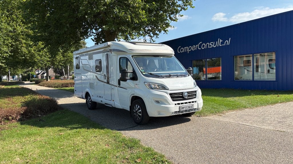 Hymer Exsis t 588 Fiat 150 pk Off Grid installatie 1P bedden, Caravans en Kamperen, Campers, Ringverwarming, Fiat, 6 tot 7 meter