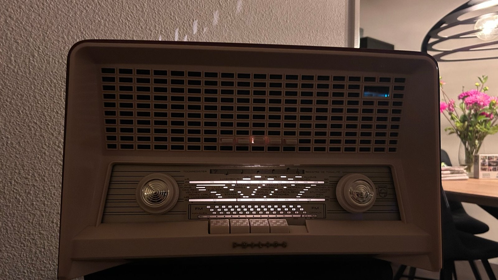 Philips B4x82a buizenradio - Vintage radio, Audio, Tv en Foto, Radio's, Ophalen of Verzenden, Gebruikt, Radio