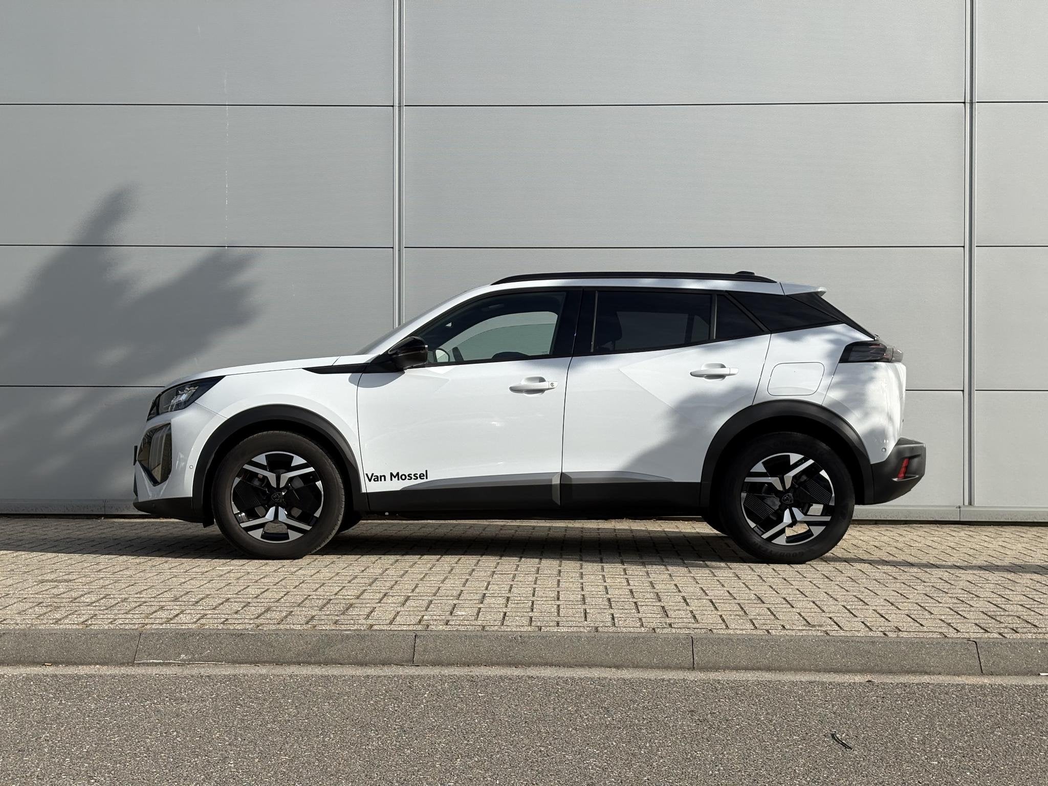 Peugeot 2008 1.2 PureTech 100 Allure | Parkeerhulp | Camera, 12 maanden, Euro 6, 1199 cc, Leder en Stof