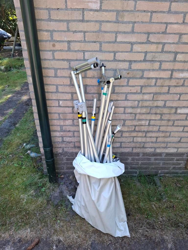 Caravan voortent Eriba, Caravans en Kamperen, Ophalen, Zo goed als nieuw, Overige merken