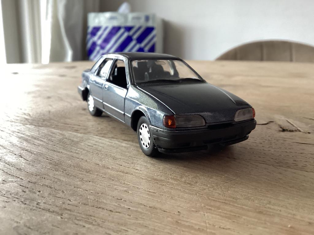 Schabak Ford Sierra 2.0 GL 1:43 Made in Germany Nr. 1080, Ophalen of Verzenden, Zo goed als nieuw, Auto, Overige merken