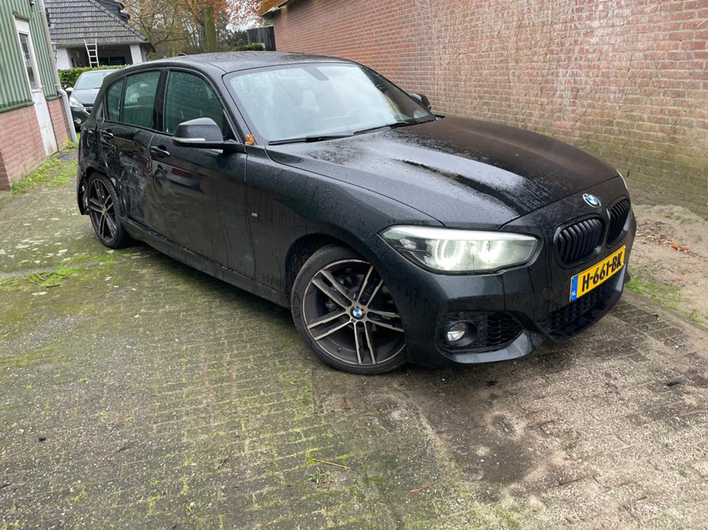Bmw 118i sport bj 2020 rechter achter schade, Auto diversen, Schadeauto's, Ophalen, Wit, Benzine