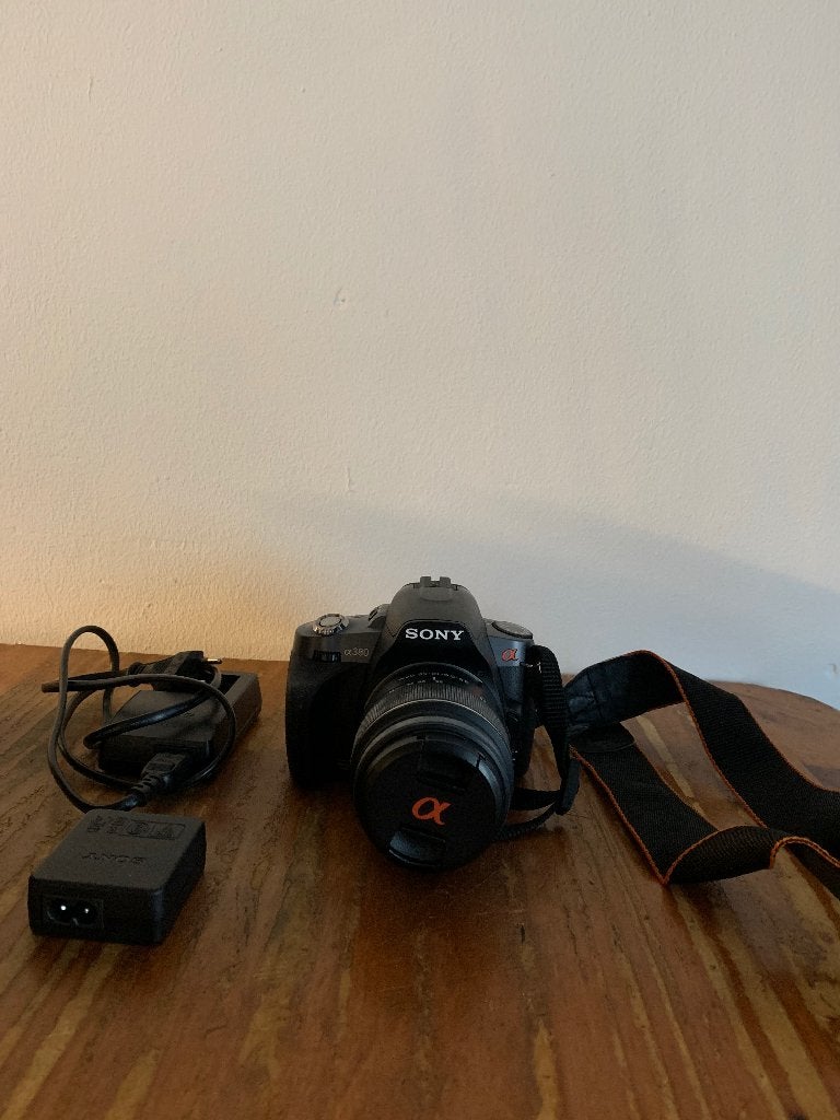 Sony Alpha a380 Spiegelreflexcamera met 18-55mm lens, 14 megapixels, Gebruikt, Spiegelreflex, Ingebouwde flitser