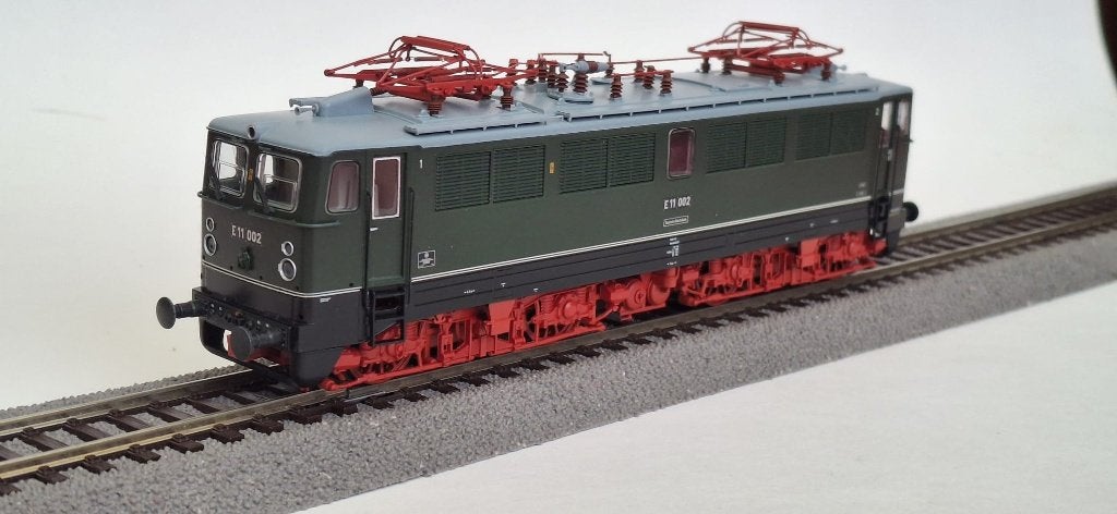 Brawa 43130 - H0 - E11 002 - Gelijkstroom DC - in OVP, Overige merken, Ophalen of Verzenden, Zo goed als nieuw, Analoog