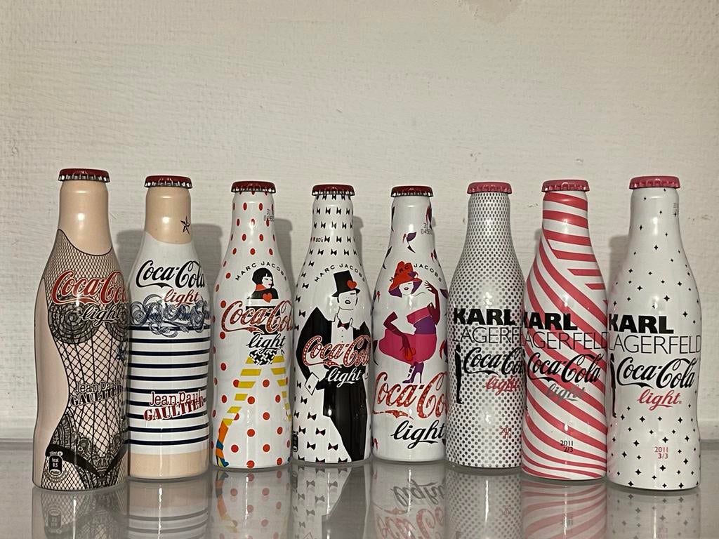 8x Coca-Cola Light Limited Edition Fashion Flessen, Verzamelen, Merken en Reclamevoorwerpen, Zo goed als nieuw, Verpakking, Ophalen