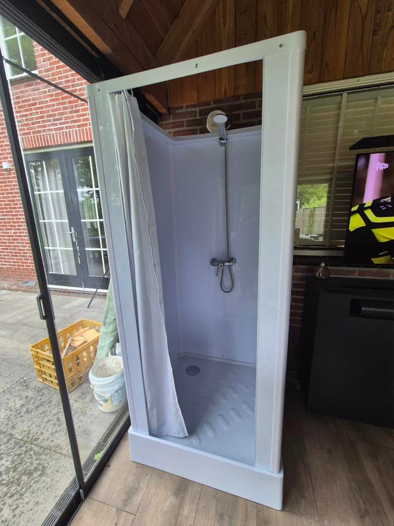 Complete douchecabine met gordijn en kraan, Doe-het-zelf en Verbouw, Sanitair, Gebruikt, Douche, Ophalen
