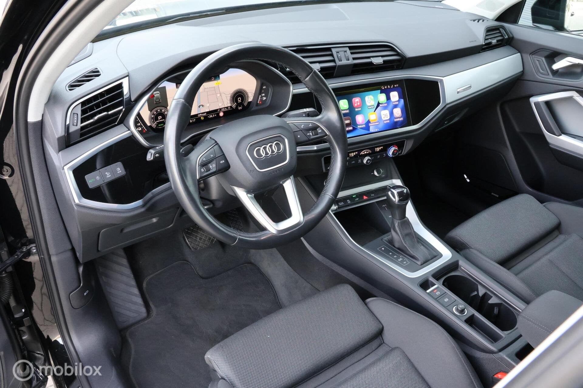 Audi Q3 45 TFSI e S-Line I Sonos I Camera I ACC | Carplay, Auto's, Stof, Gebruikt, Zwart, Zwart