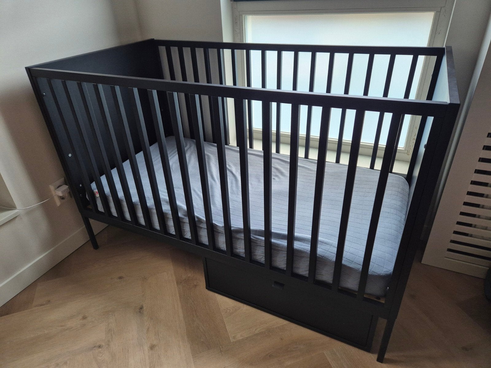 Ledikant Kidsmill Vince 140x70 cm, Ophalen, Zo goed als nieuw, Ledikant