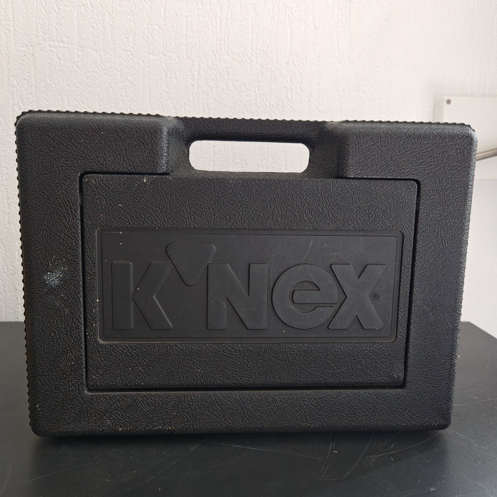 Knex koffer, Ophalen