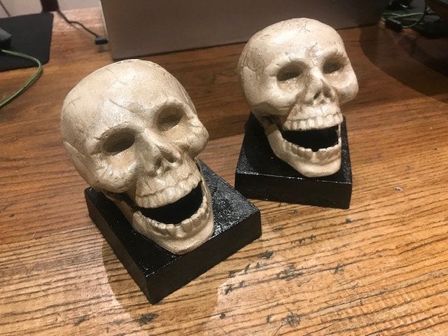 gietijzeren beelden/ boekensteunen, SKULL/ SCHEDEL, Ophalen of Verzenden, Beschilderd