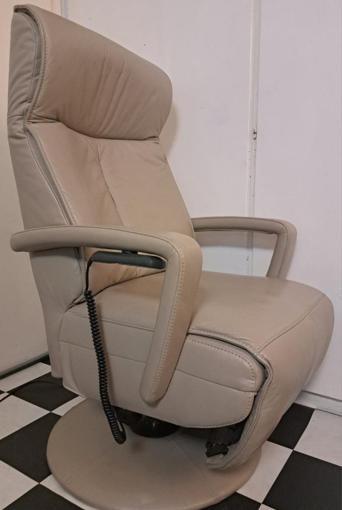 Prominent relaxfauteuil leer sta op stoel s100 Model Stockho, Ophalen, Minder dan 75 cm, Leer, Zo goed als nieuw